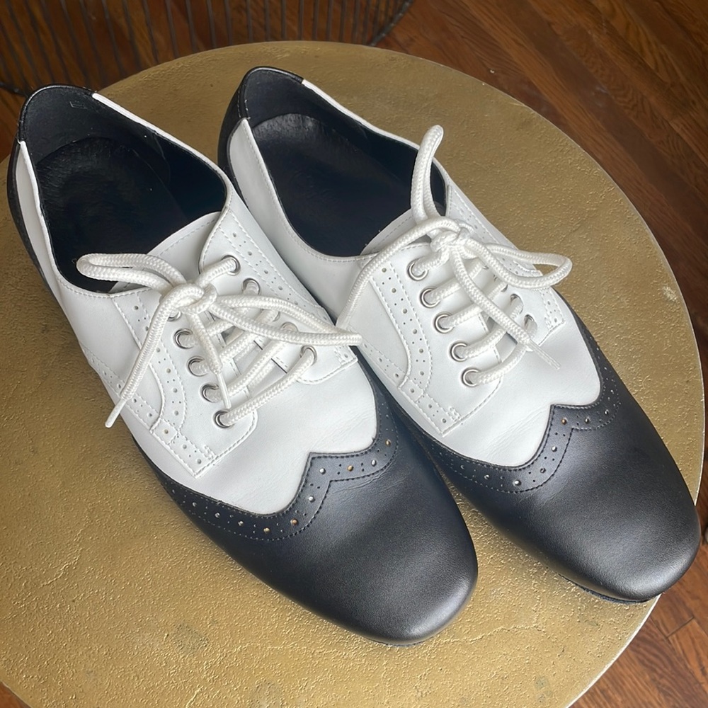 Party time dance shoes sz9